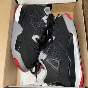 Retro Jordan 4